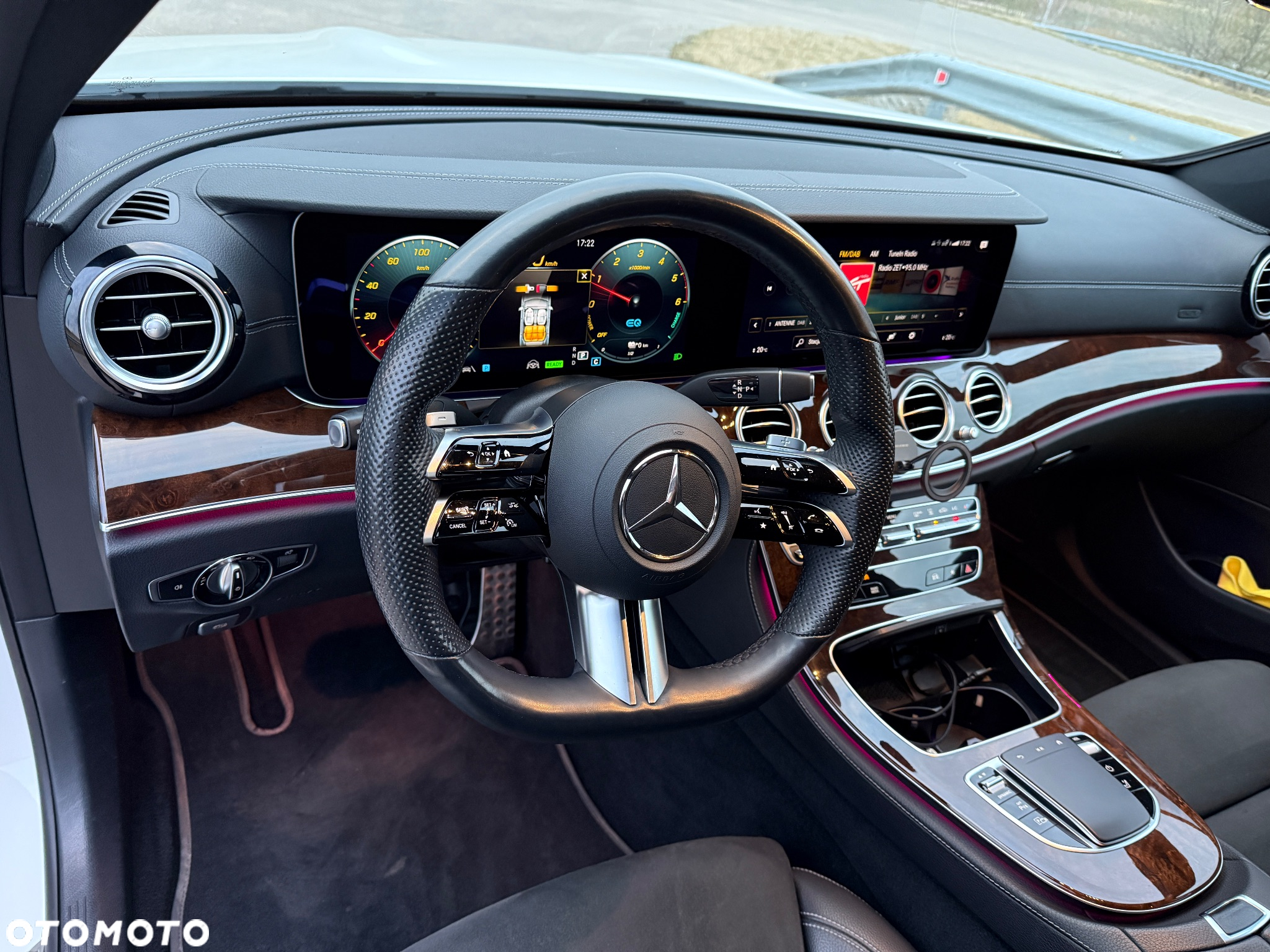 Mercedes-Benz Klasa E - 28