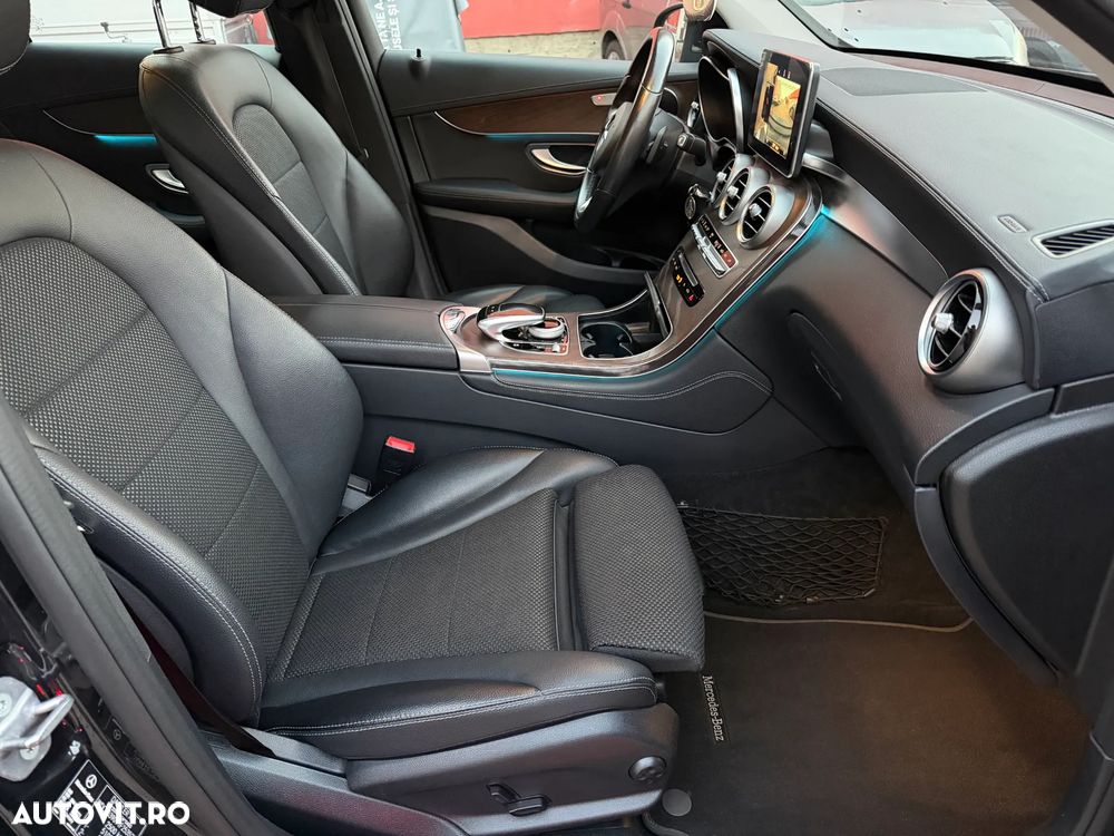 Mercedes-Benz GLC 250 d 4Matic 9G-TRONIC Exclusive - 27