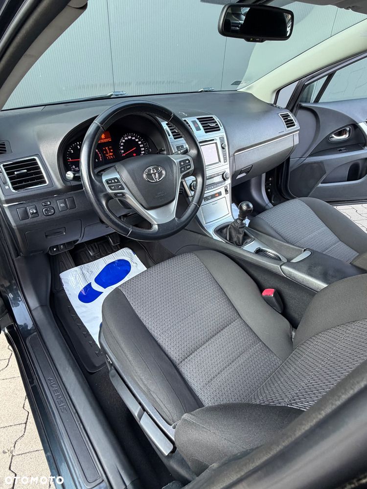 Toyota Avensis 2.0 D-4D Edition (2014) - 31