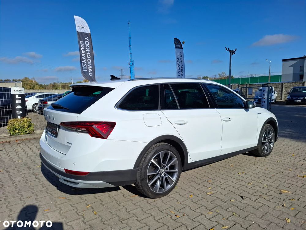 Skoda Octavia 2.0 TDI DSG 4x4 Scout - 39