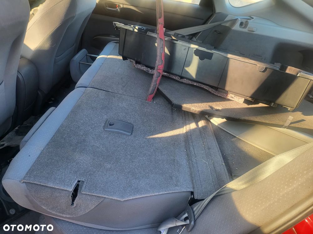 Toyota Prius ver--hybrid-executive - 4