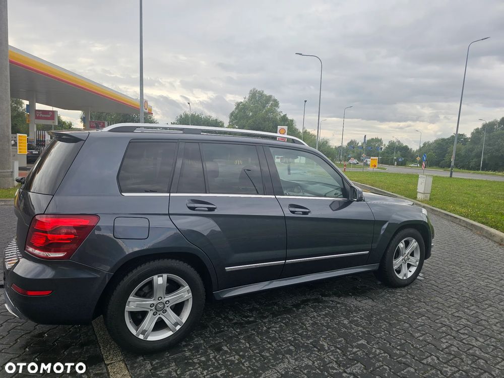 Mercedes-Benz GLK 220 CDI DPF 4Matic BlueEFFICIENCY 7G-TRONIC - 16