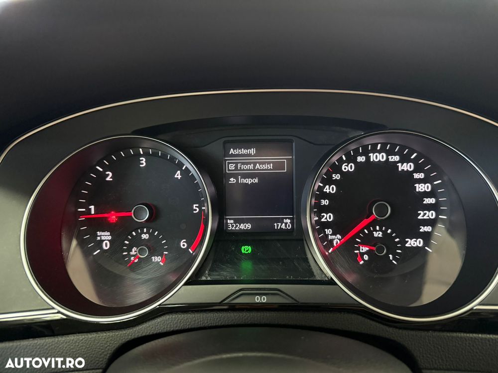 Volkswagen Passat 2.0 TDI (BlueMotion Technology) Comfortline - 26