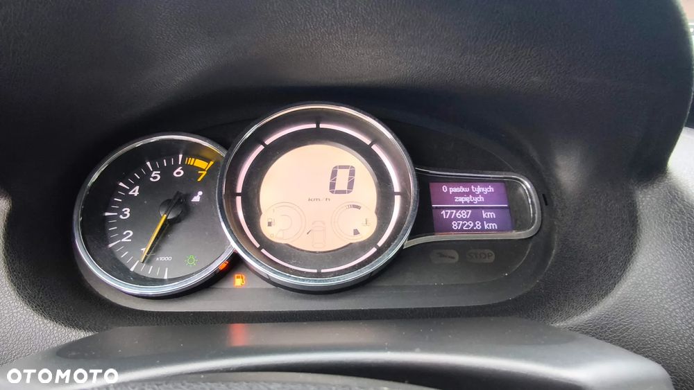Renault Megane 1.6 16V Dynamique - 9