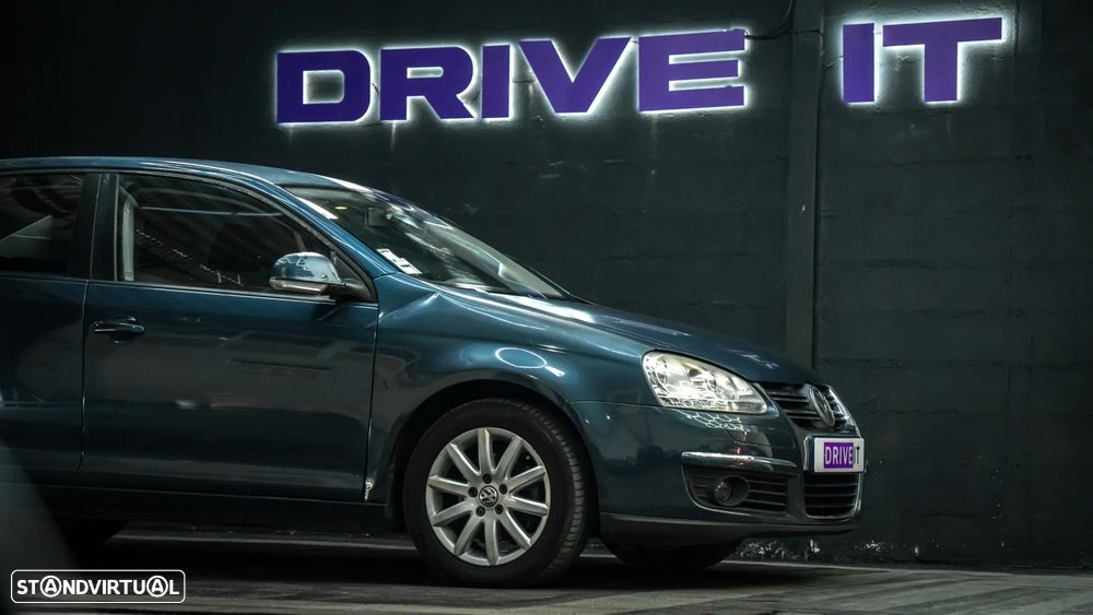 VW Jetta - 14
