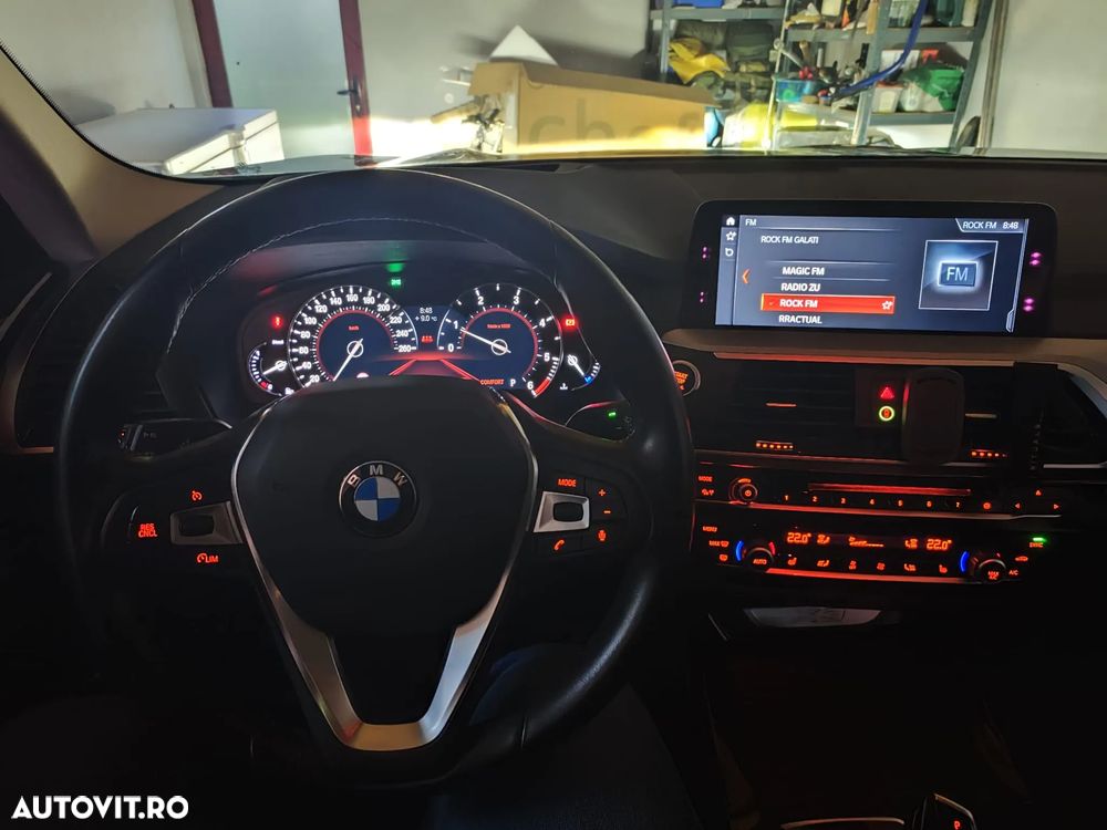 BMW X3 xDrive20d AT Luxury Line - 15