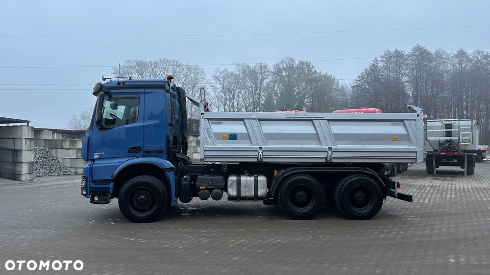 Mercedes-Benz Arocs - 2