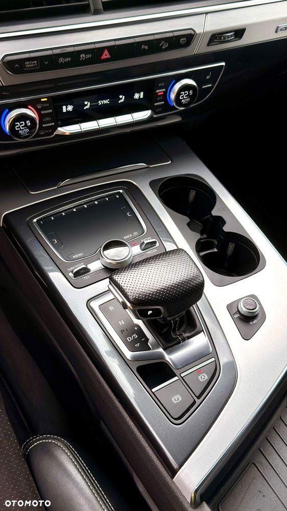 Audi Q7 3.0 TDI Quattro Tiptronic - 6