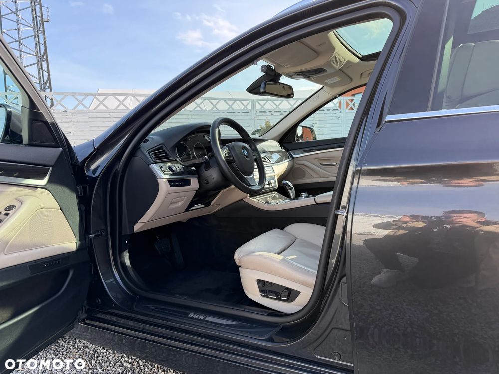 BMW Seria 5 525d - 7