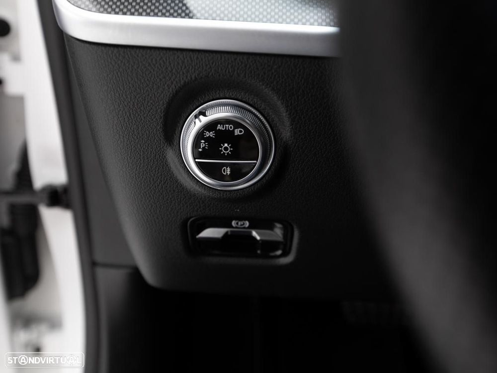 Mercedes-Benz C 300 d AMG Line - 16