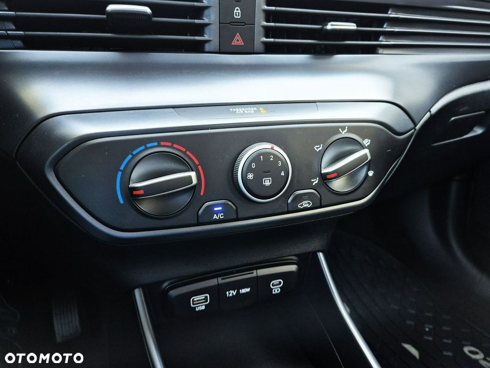 Hyundai i20 1.2 Modern - 28