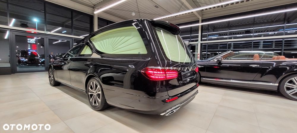 Mercedes-Benz Klasa E 200 d Exclusive - 4