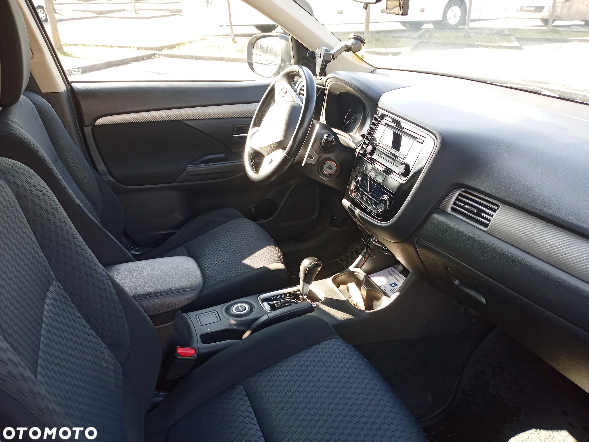 Mitsubishi Outlander - 5