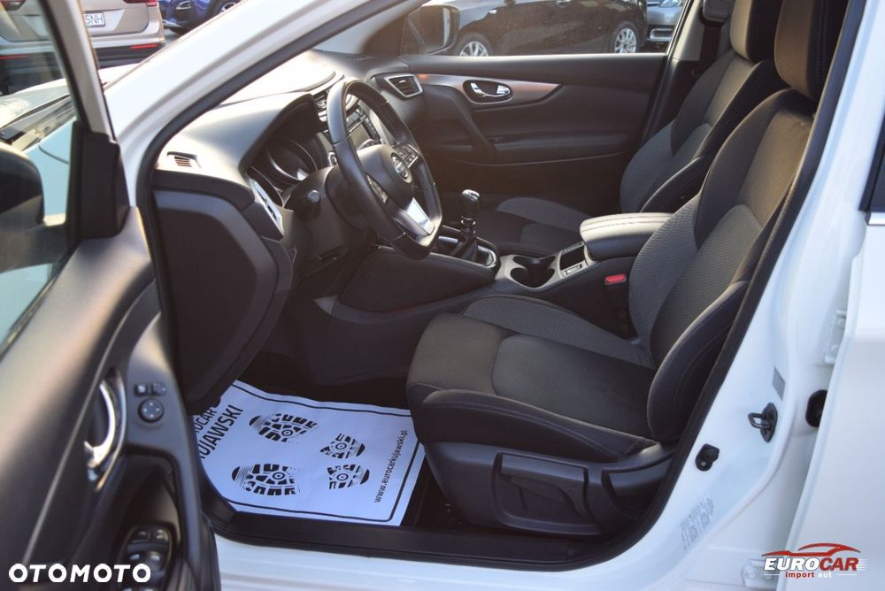 Nissan Qashqai 1.3 DIG-T Tekna - 10