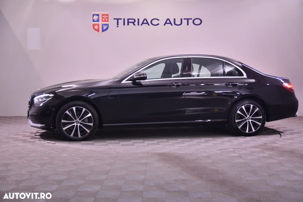 Mercedes-Benz E 300 de Aut. - 2