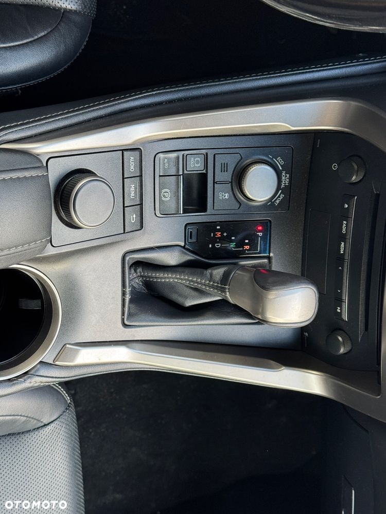 Lexus NX 200t Elegance AWD - 7