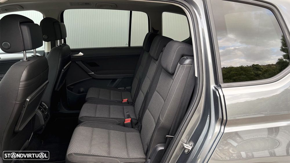 VW Touran 1.6 TDI Confortline DSG - 27