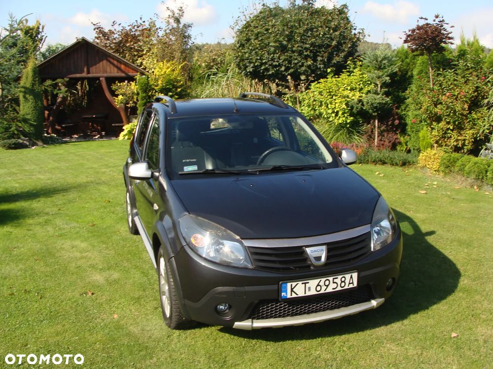 Dacia Sandero Stepway 1.6 - 7