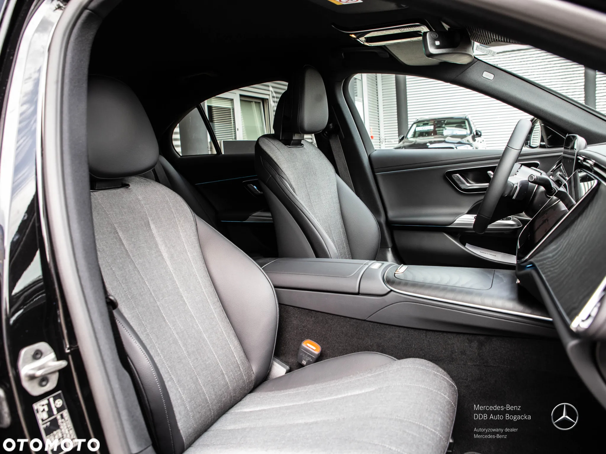 Mercedes-Benz Klasa E 220 d mHEV 4-Matic Avantgarde 9G-Tronic - 6
