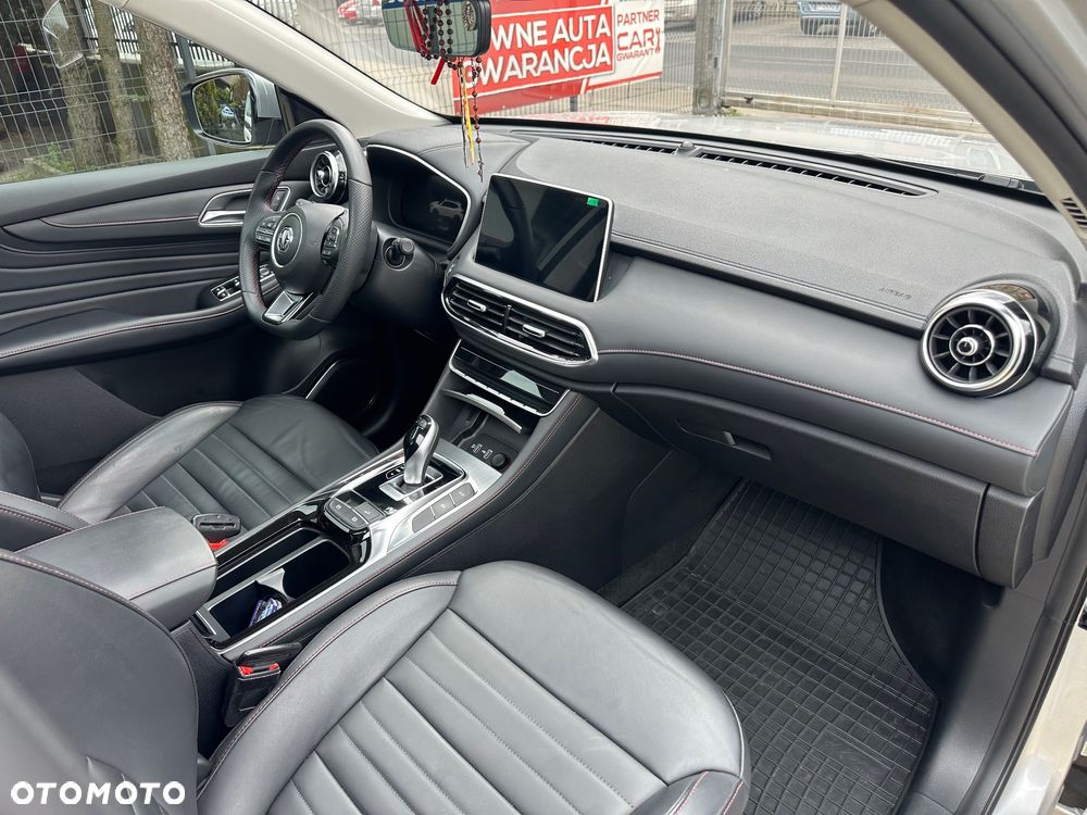 MG HS 1.5 T-GDI Exclusive DCT - 21