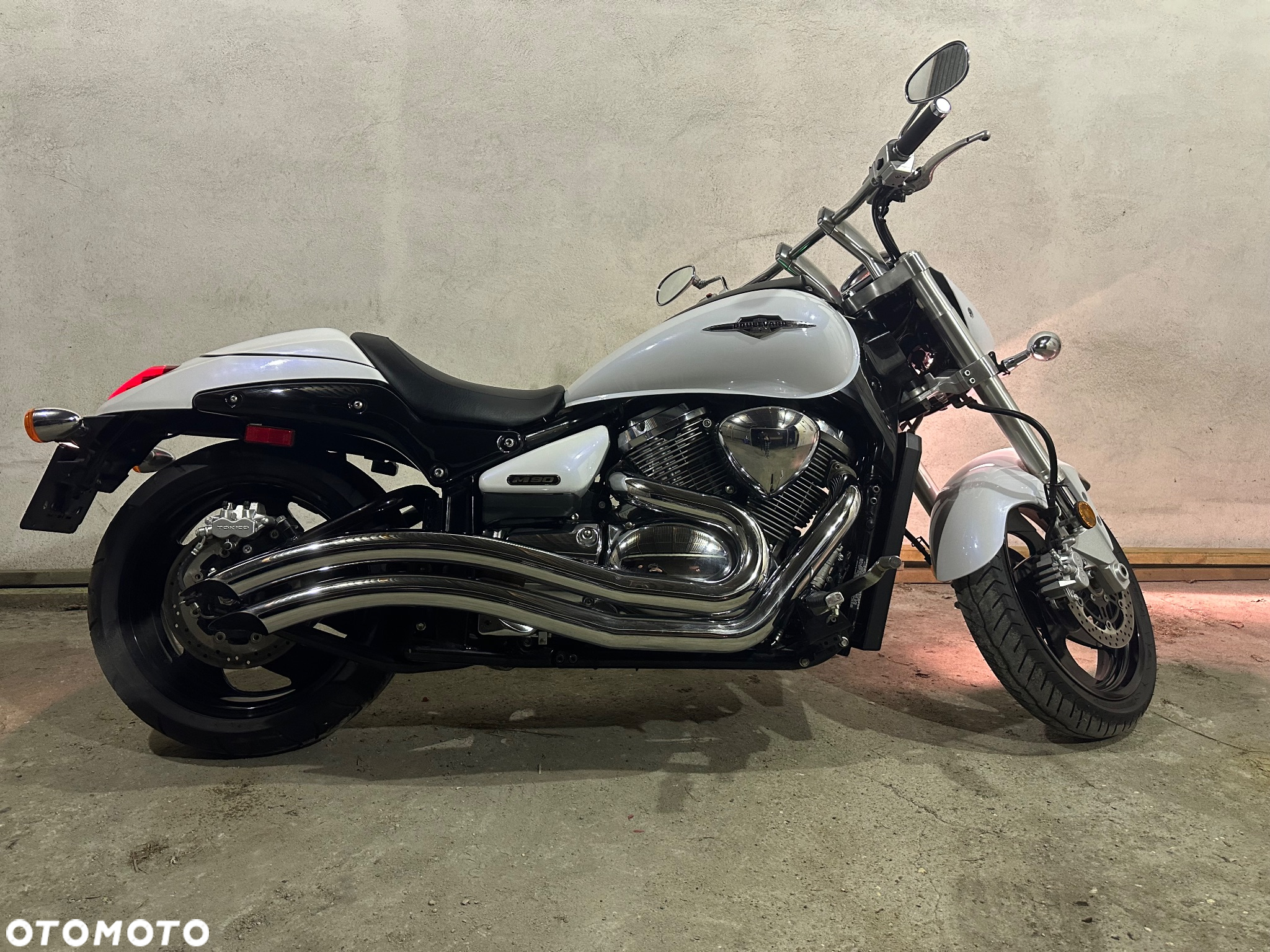 Suzuki Intruder - 7