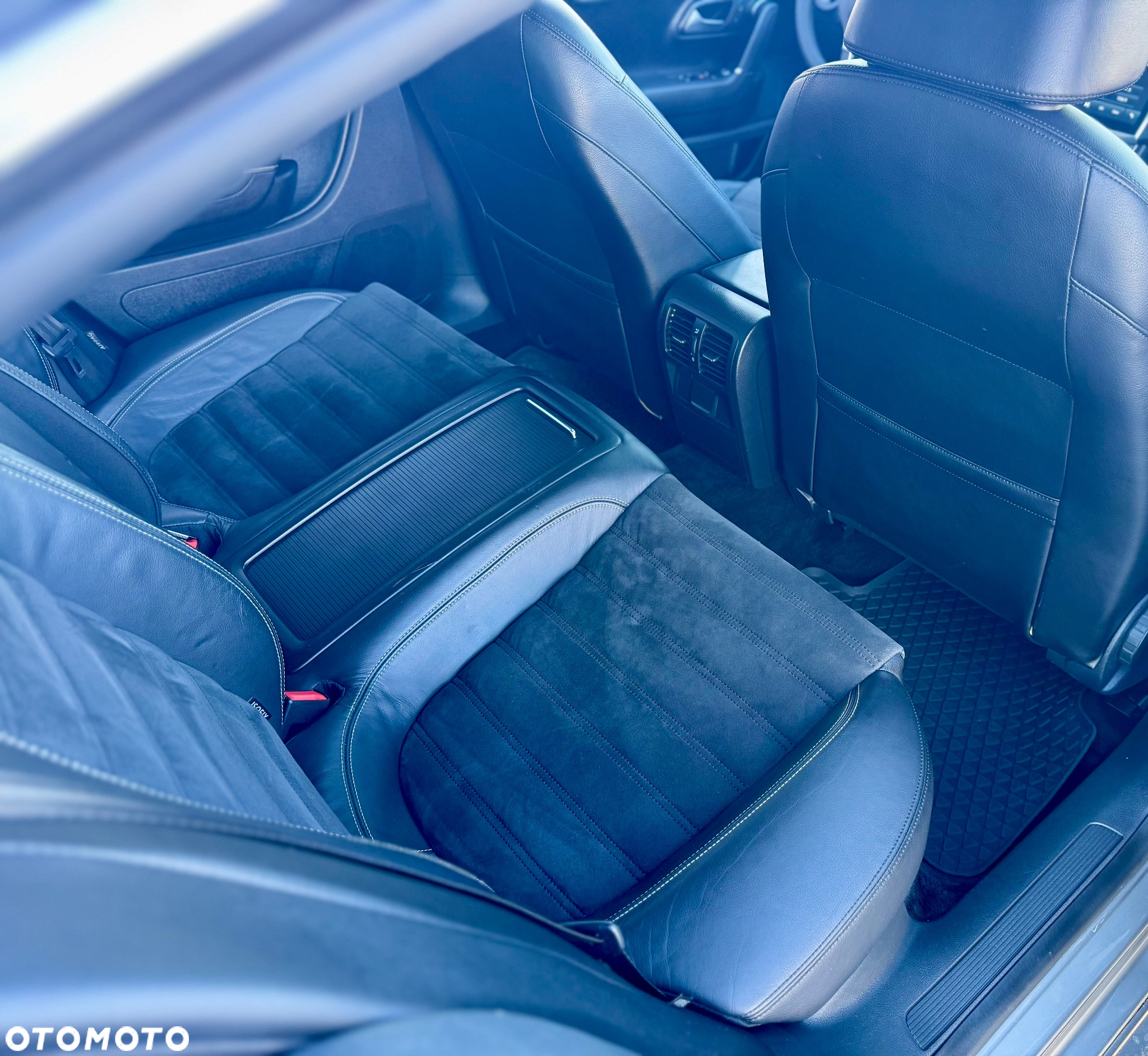 Volkswagen Passat CC 1.8 TSI Exclusive - 38
