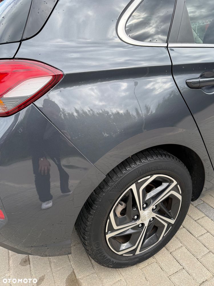 Hyundai i30 1.5 DPI Comfort - 12