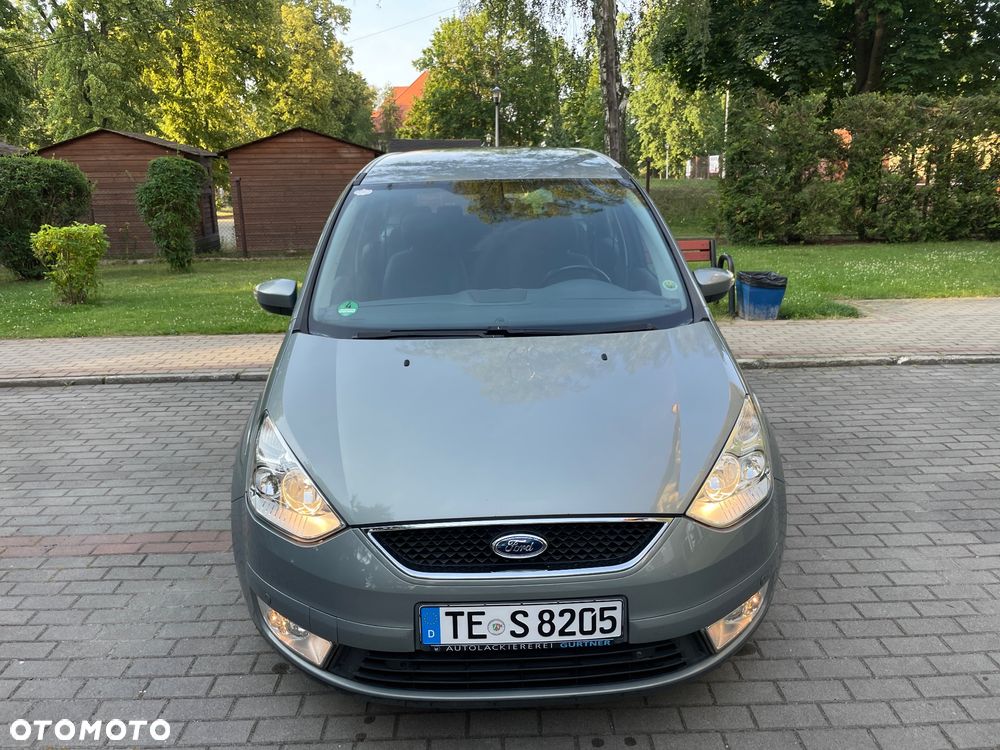 Ford Galaxy 2.0 TDCi Ambiente - 2
