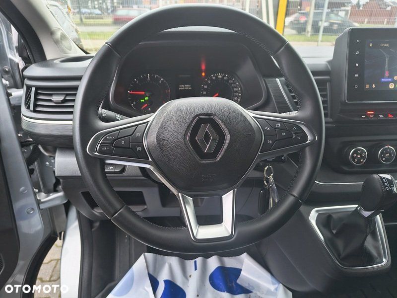 Renault Trafic - 16
