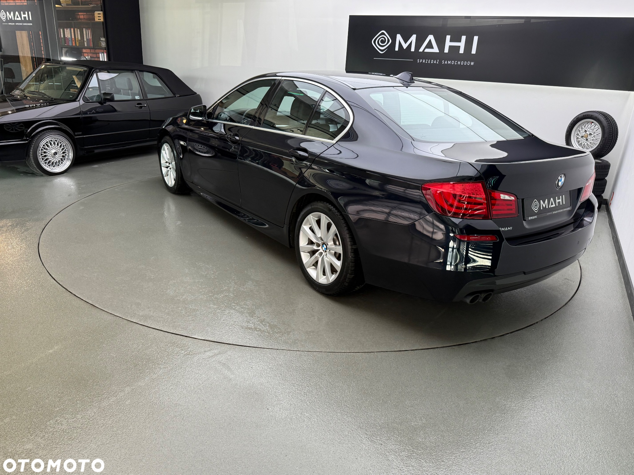 BMW Seria 5 520i Touring Luxury Line - 9