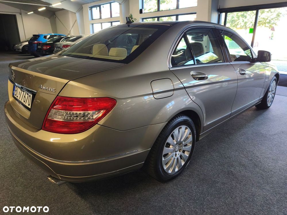 Mercedes-Benz Klasa C 280 4Matic 7G-TRONIC Elegance - 4