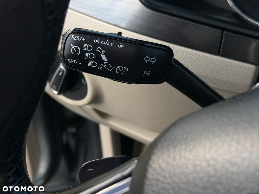 Skoda Superb 2.0 TDI Sportline DSG - 21