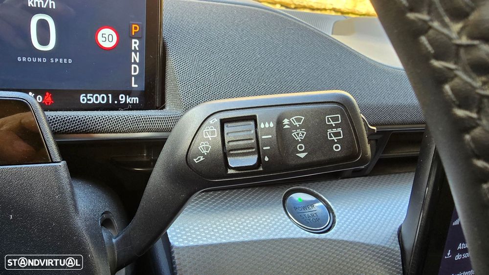 Ford Mustang Mach-E - 18