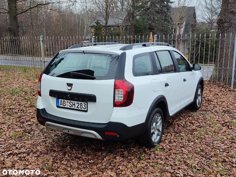 Dacia Logan TCe 90 S&S Stepway Celebration - 16