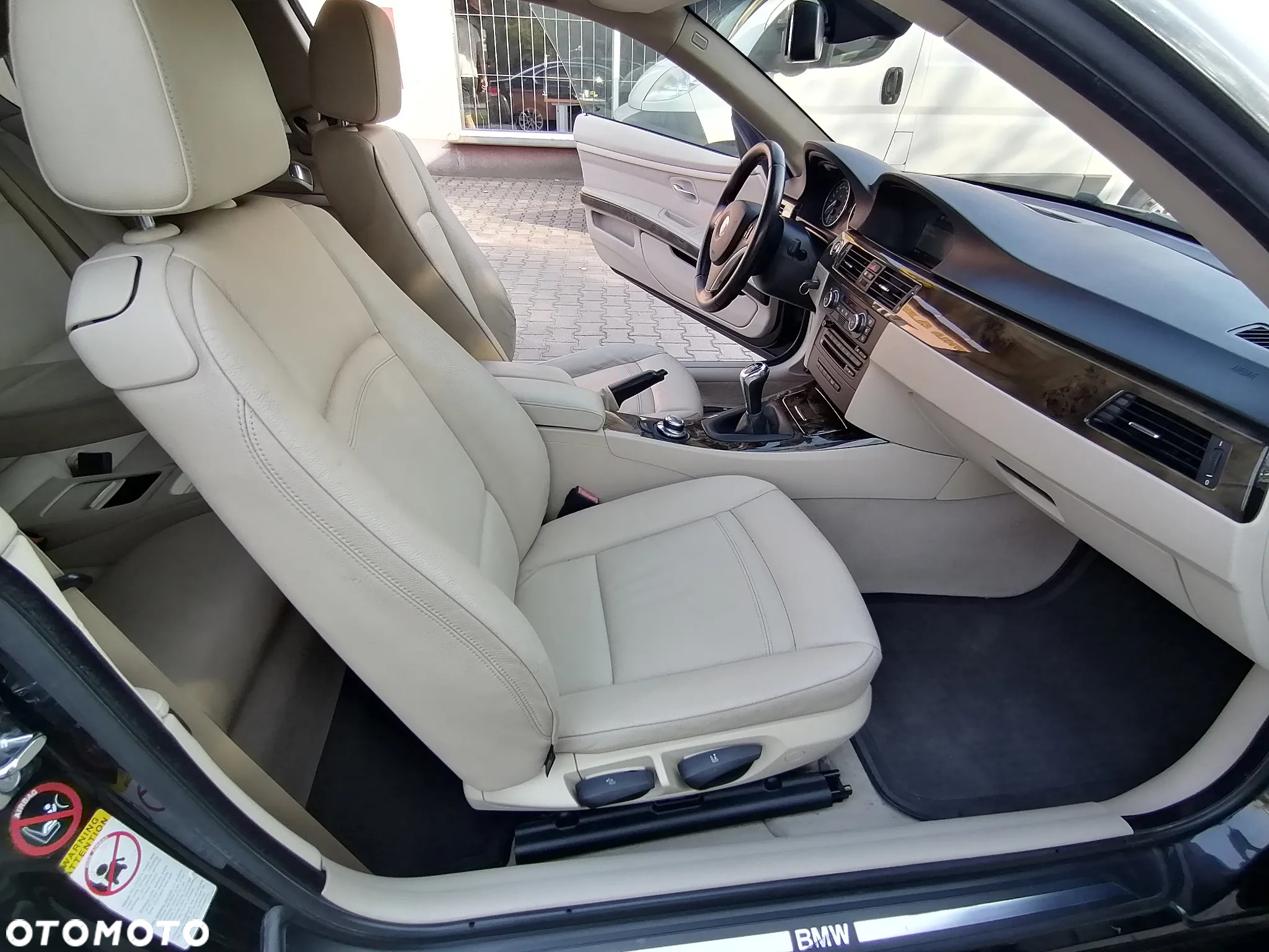 BMW Seria 3 320d Coupe - 17