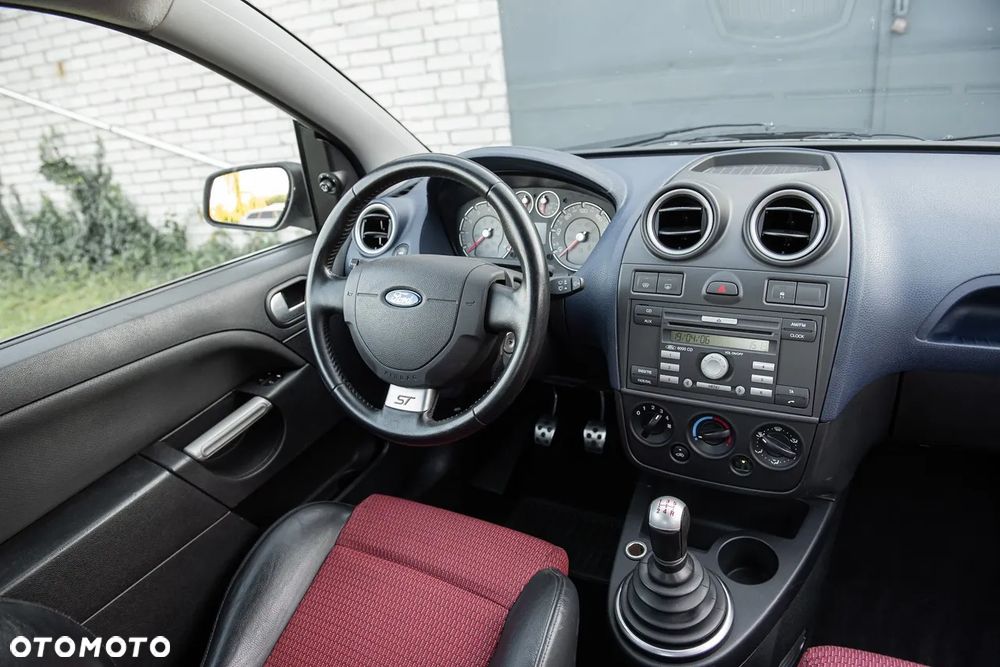 Ford Fiesta - 6