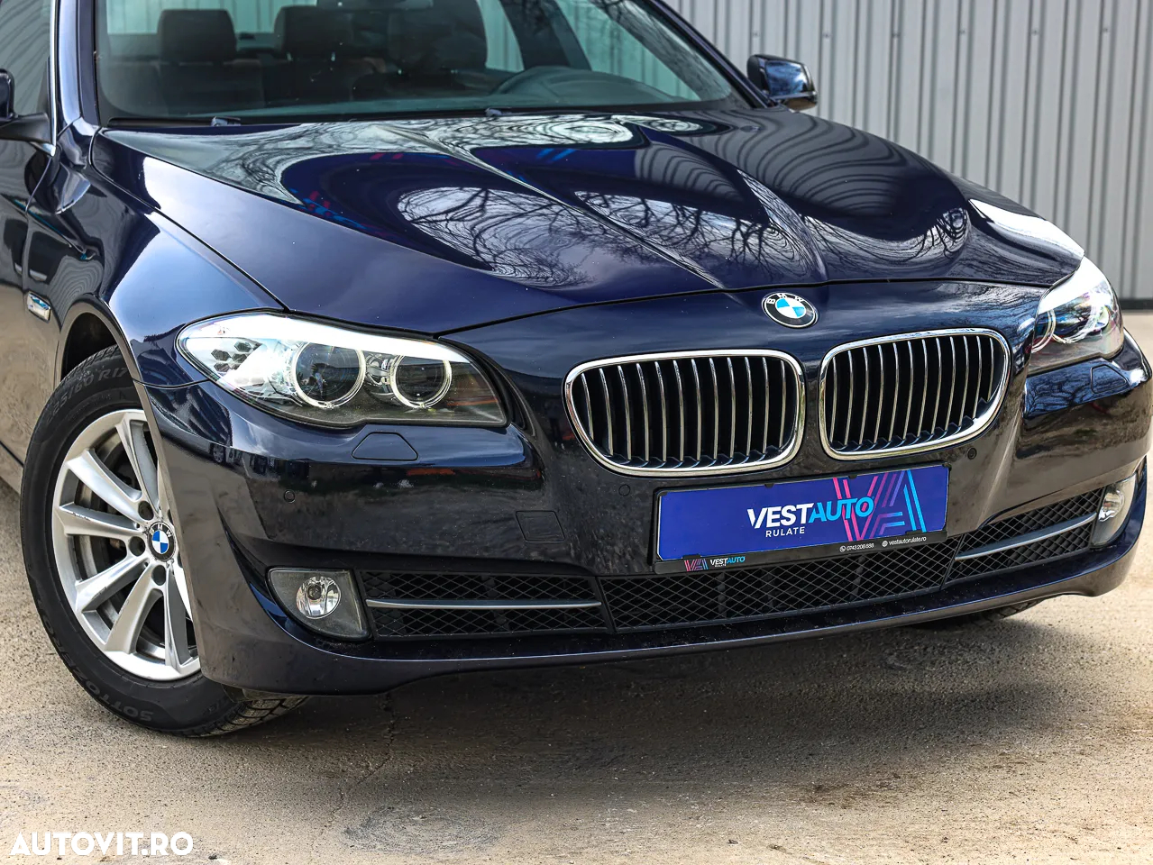 BMW Seria 5 520i Aut. - 37