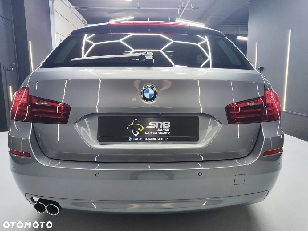 BMW Seria 5 520d Touring - 8