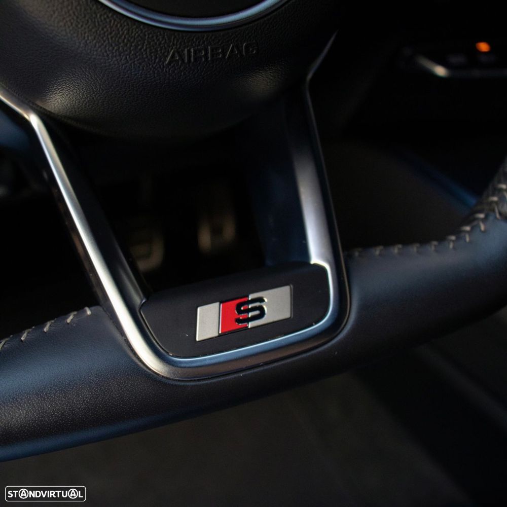 Audi TTS Coupé 2.0 TFSi quattro S Tronic - 17