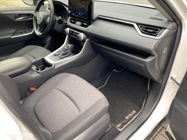 Toyota RAV4 - 22