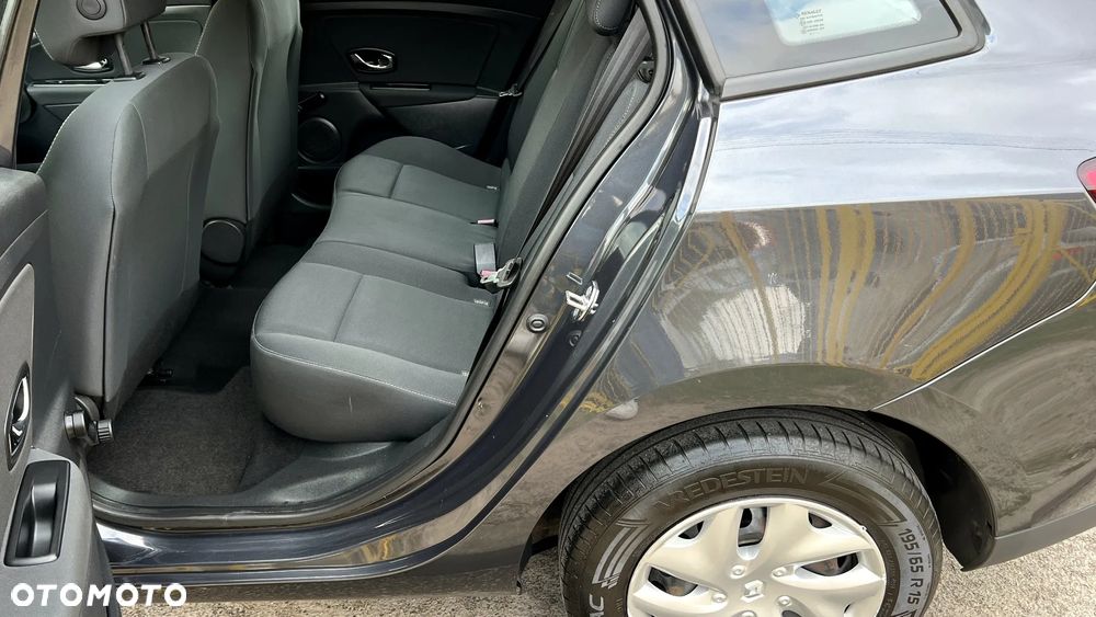 Renault Megane 1.6 16V 100 J'taime - 24