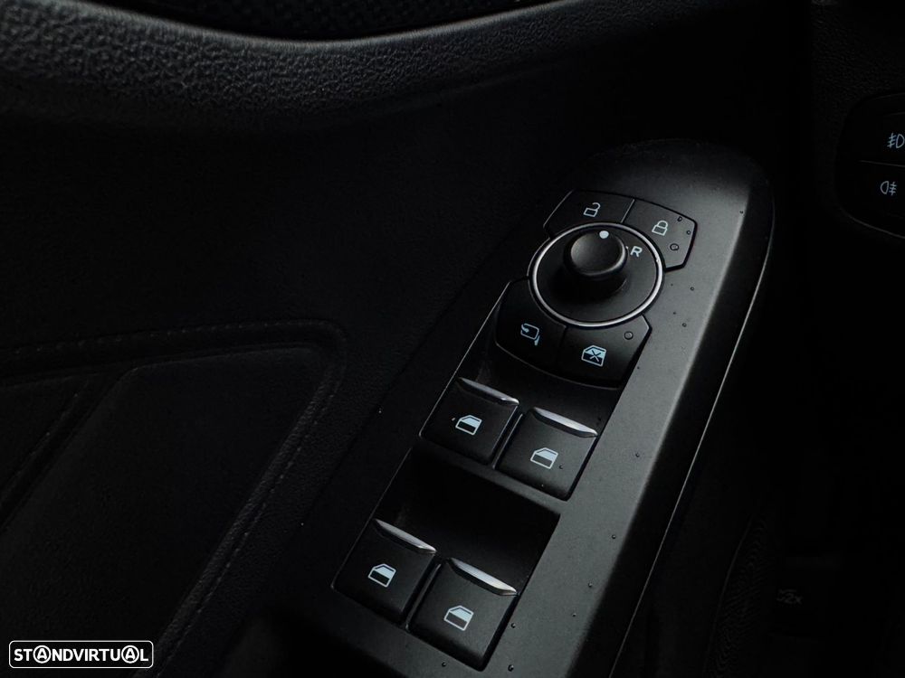 Ford Focus 1.0 EcoBoost MHEV ST-Line - 21