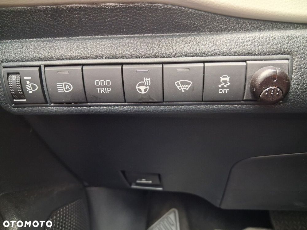 Toyota Corolla 1.8 Hybrid Style - 16