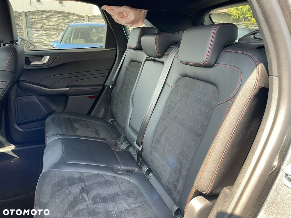 Ford Kuga 2.5 Duratec PHEV ST-LINE - 10