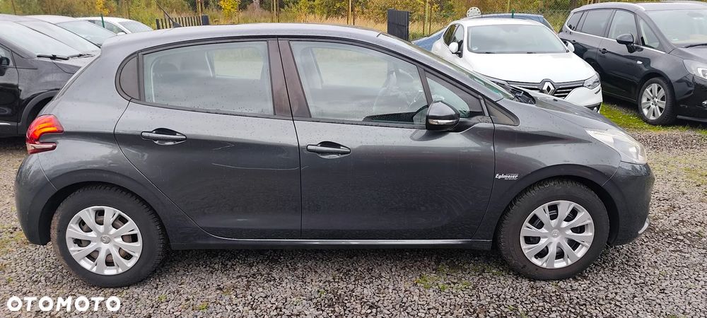 Peugeot 208 1.2 PureTech Allure - 9