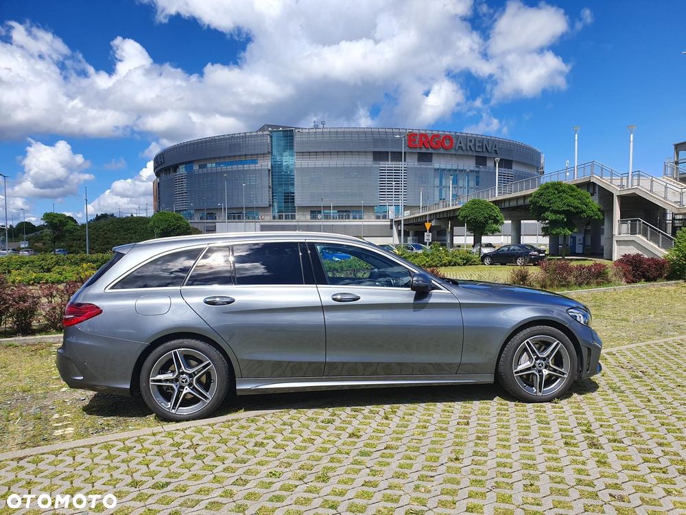 Mercedes-Benz Klasa C 220 d 4MATIC 9G-TRONIC - 2