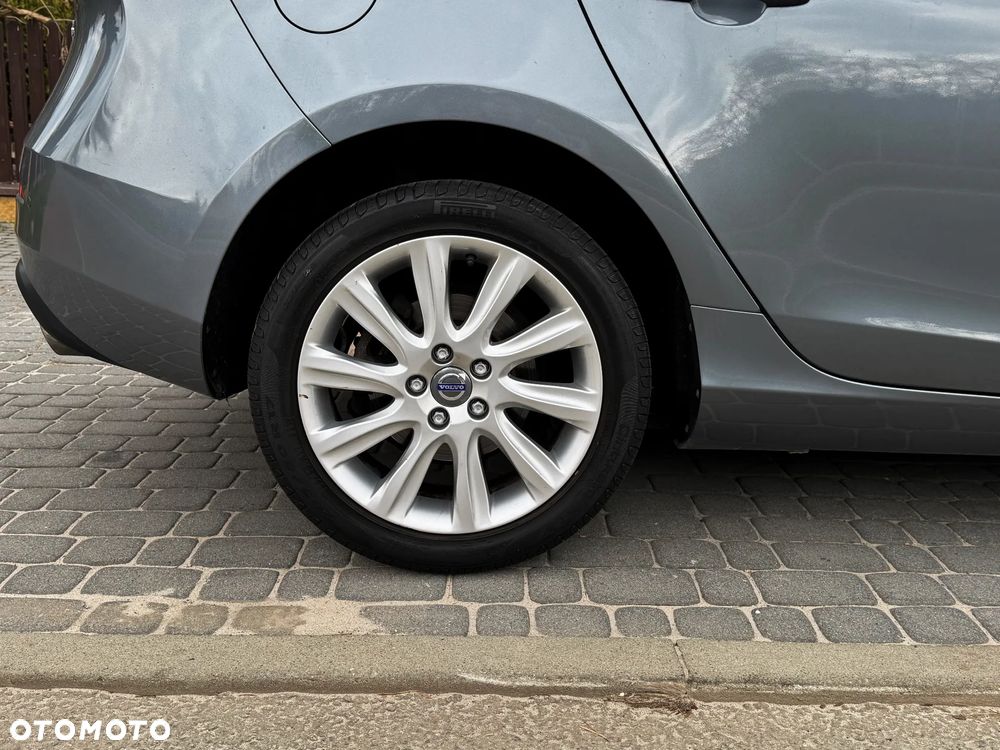 Volvo V40 D3 Summum - 12