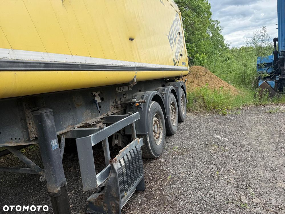 Schmitz Cargobull Naczepa Wywrotka  masa tylko 4900! Podnoszona Oś - 2