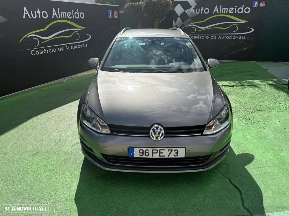 VW Golf Variant 1.6 TDi Confortline DSG - 13