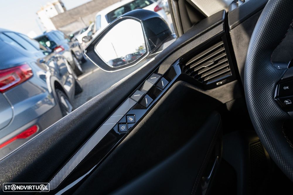DS 4 E-Tense Performance Line EAT8 — fotografia 17